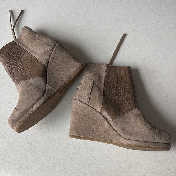 TOMS Women's Desert Wedge‎ Ankle Bootie  Size 5 - Picture 5 of 7